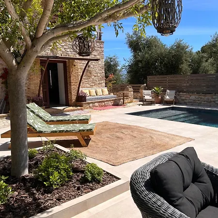 ヴィラ Peroulia Stone - Grece, Peloponnese Koróni