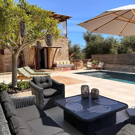 Peroulia Stone - Grece, Peloponnese Βίλα