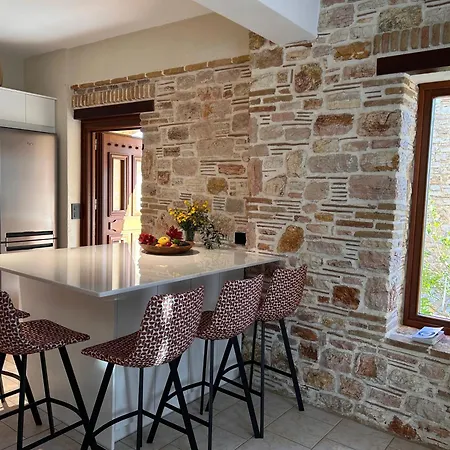 Peroulia Stone - Grece, Peloponnese Villa
