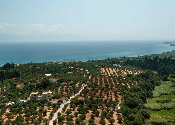 Peroulia Stone - Grece, Peloponnese Koróni