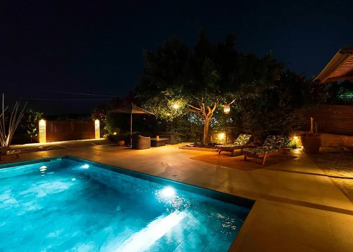 Peroulia Stone - Grece, Peloponnese