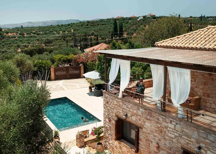 Peroulia Stone - Grece, Peloponnese Villa *