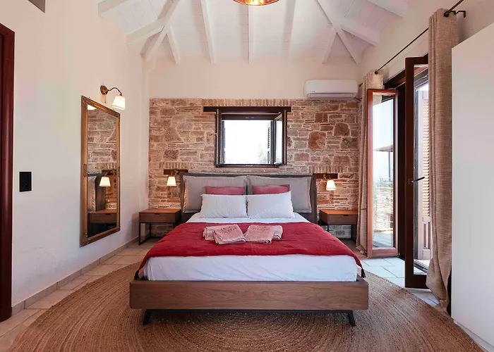 Peroulia Stone - Grece, Peloponnese